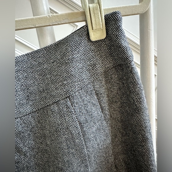 Grey wool mini skirt Loft, size 6 - Picture 3 of 7